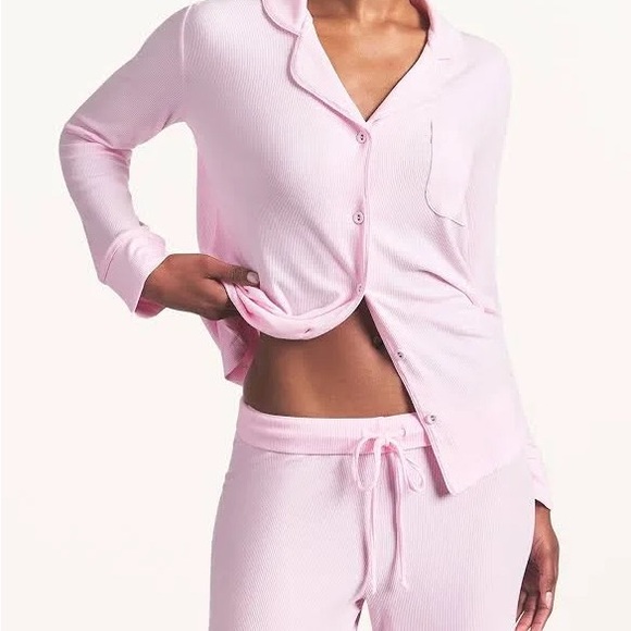 SKIMS Other - SKIMS Bloom Soft Lounge Button-Up Pajama Set - unreleased color!
